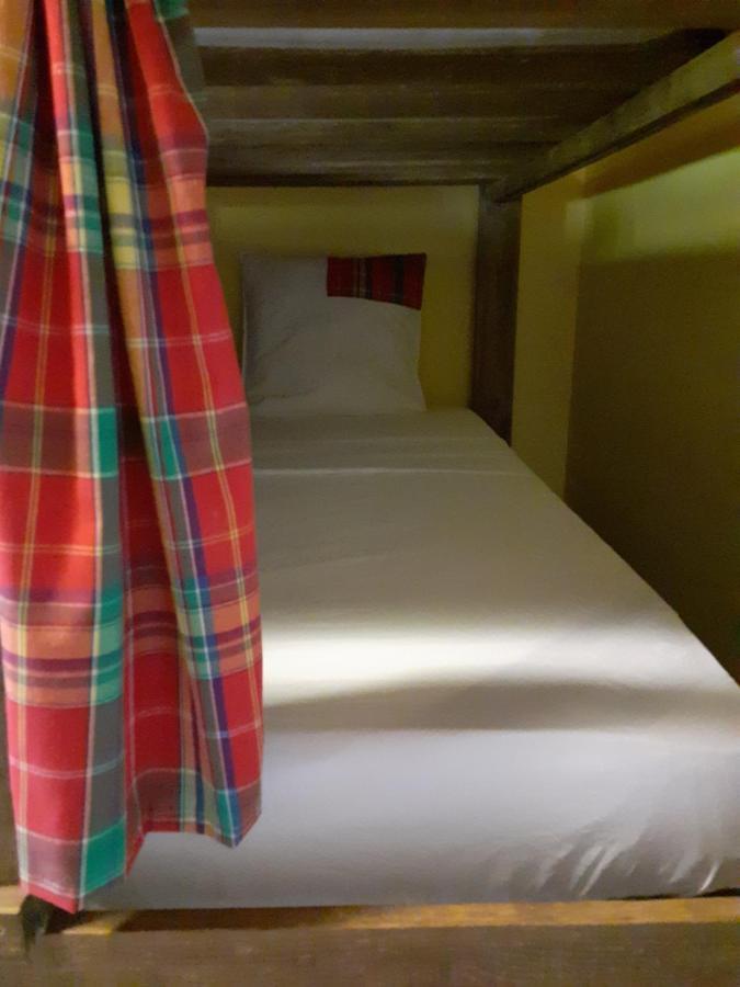 Martinique Hostel Sainte-Luce Ngoại thất bức ảnh