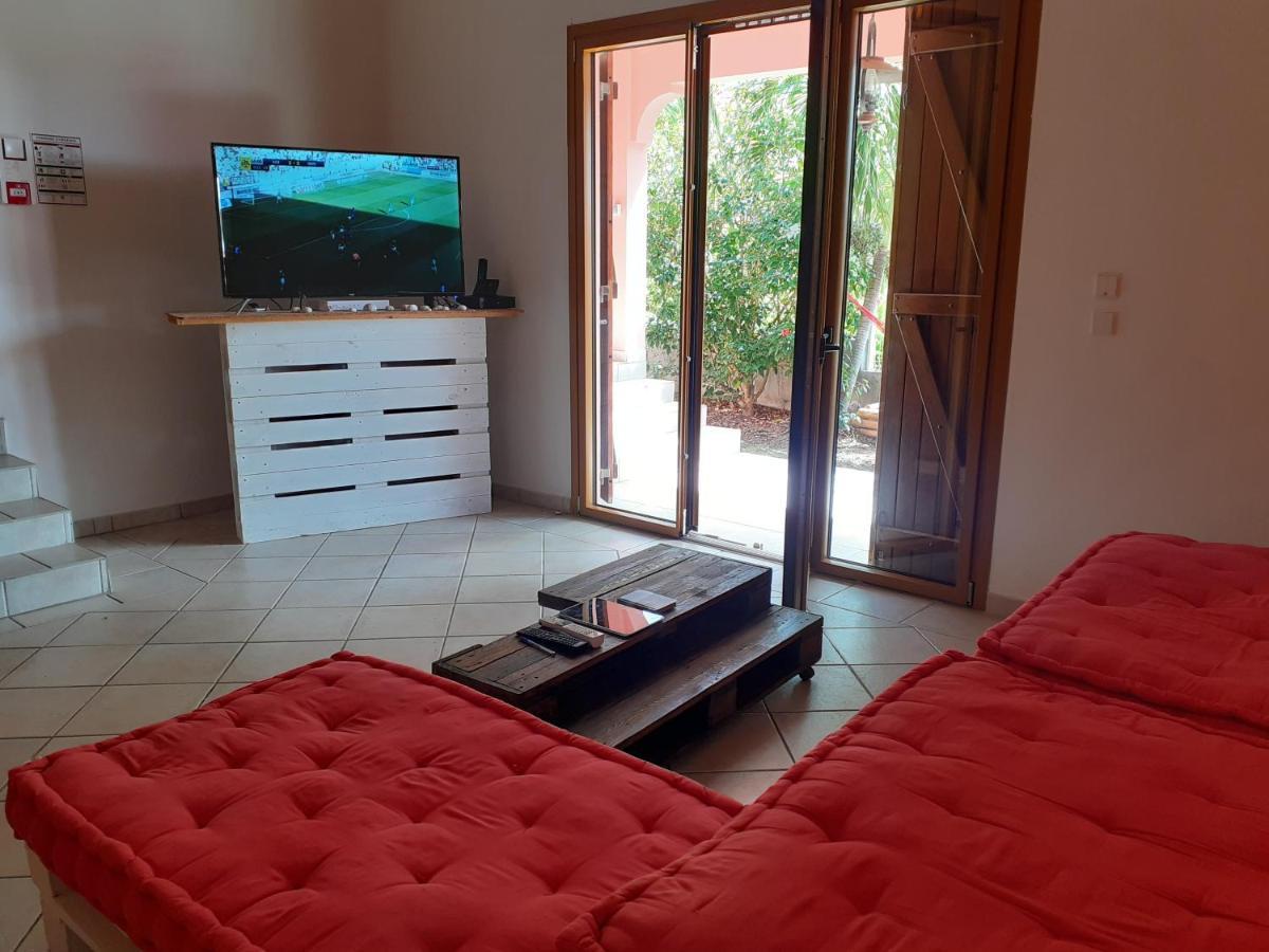Martinique Hostel Sainte-Luce Ngoại thất bức ảnh